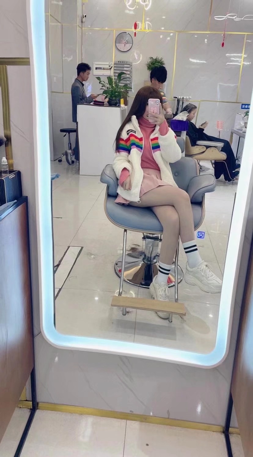 高新区漂亮大胸嫩妹